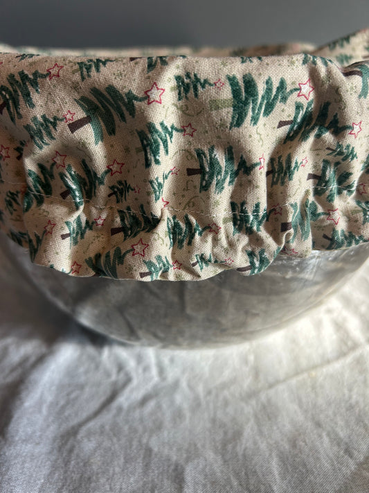 Reversible Bowl Cover. Christmas Tree/Winter